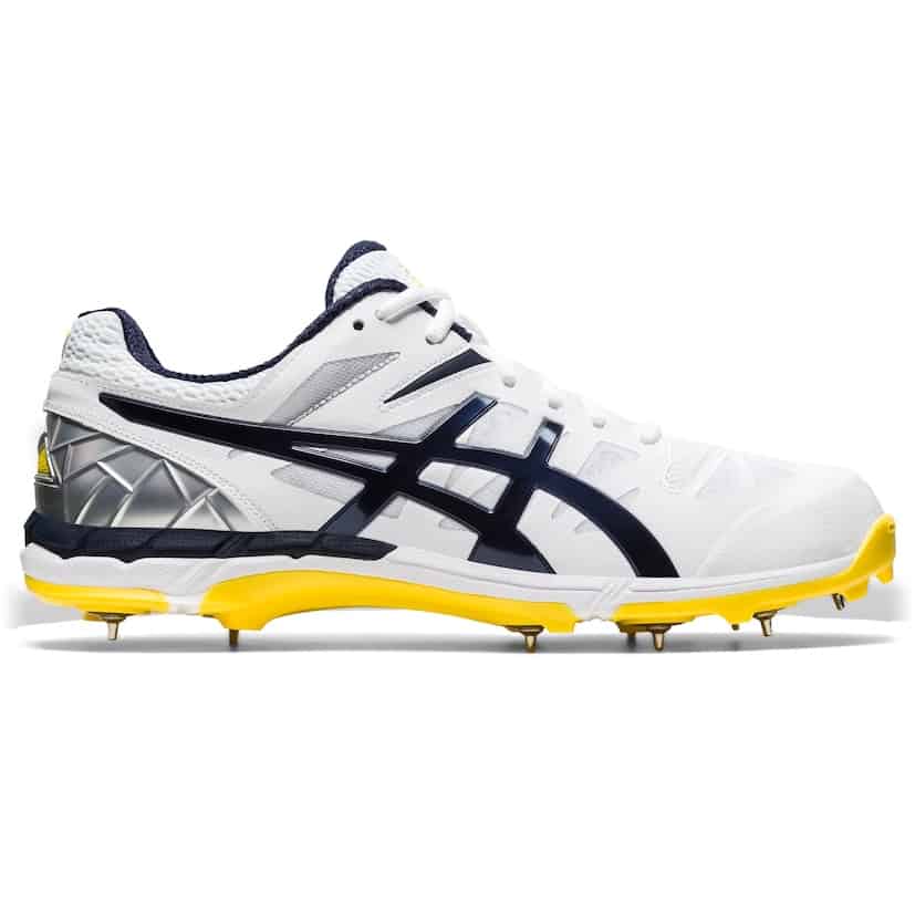 asics shoes cricket spikes