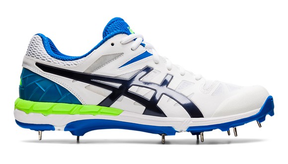 asics cricket shoes price