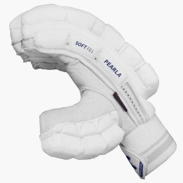 DSC Pearla Players Batting Gloves - Image 2