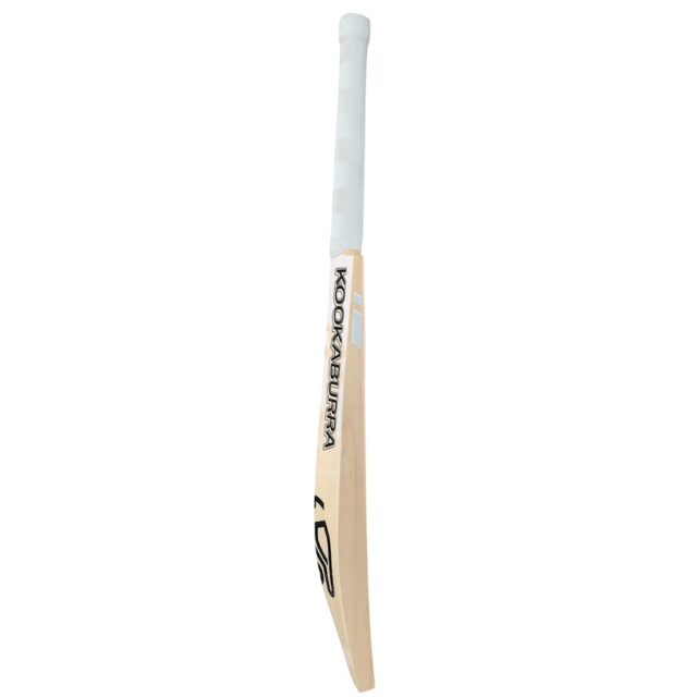 Ghost Pro 4.0 Junior Kookaburra Bat - Image 2
