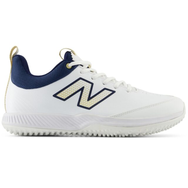 4020 New Balance Cricket Shoe