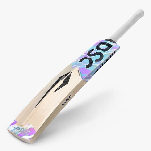 DSC Cynos 1010 Cricket Bat - Image 2